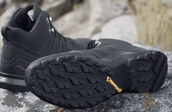 Chaussures Terrex Swift R2 Mid GTX Carbon - Adidas – Image 3